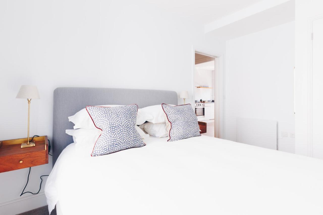 South Street Apartments Chichester Luaran gambar
