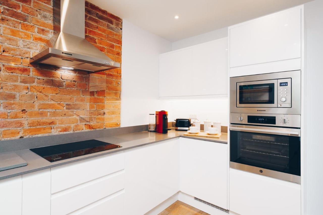South Street Apartments Chichester Luaran gambar