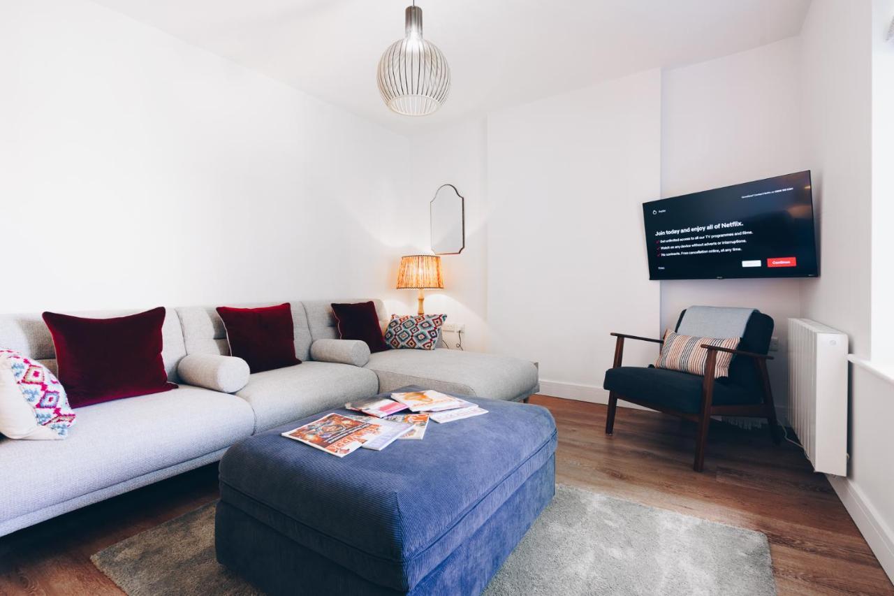 South Street Apartments Chichester Luaran gambar