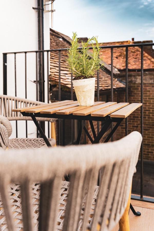 South Street Apartments Chichester Luaran gambar